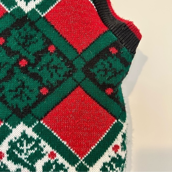 Vintage Holly Metallic Sweater Vest - Picture 5 of 9